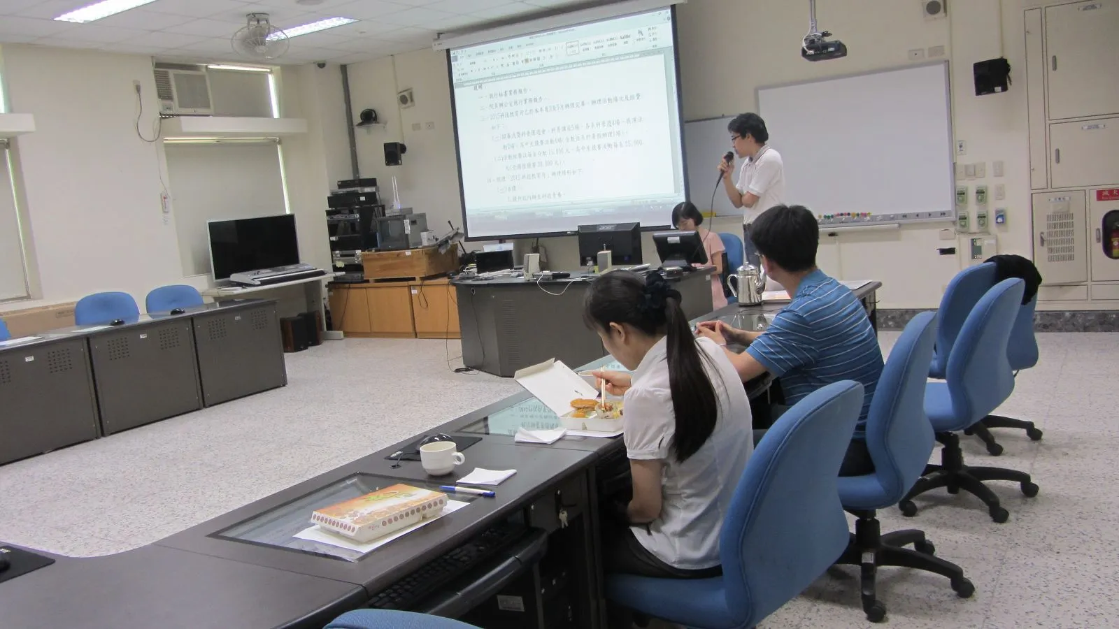 1060626_103學年度理學院推動「2015科技教育月」檢討會議 第3張